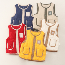 Жилеты, безрукавки фото