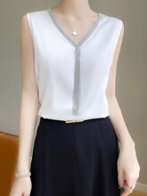 Пиджаки, деловые костюмы фото