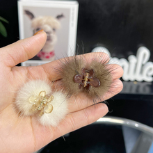 Заколки/резинки для собак фото