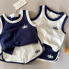 Жилеты фото