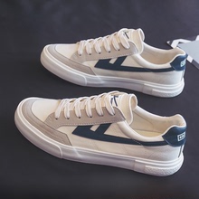 Кроссовки фото