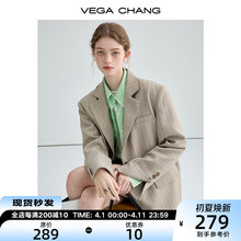 Пиджаки, деловые костюмы фото