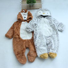 Ползунки, распашонки, комбинезоны фото