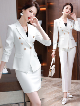 Пиджаки, деловые костюмы фото