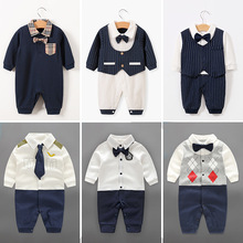 Ползунки, распашонки, комбинезоны фото