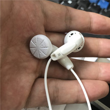 Наушники, гарнитуры фото