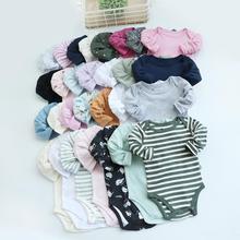 Ползунки, распашонки, комбинезоны фото