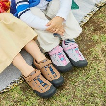 Детские кроссовки фото