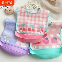 Слюнявчики фото