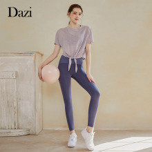 Футболки, блузки, свитера фото